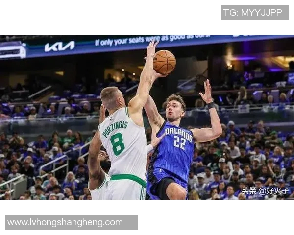 班切罗脚踝扭伤，小瓦格纳28分9篮板，魔术六人得分上双大胜尼克斯，NBA常规赛魔术vs尼克斯战报